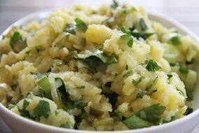 βραστά παντζάρια με βότανα για δραστικότητα